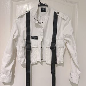 LF The Brand Women's M White Cargo Belts Buckle Utility Cropped Jacket